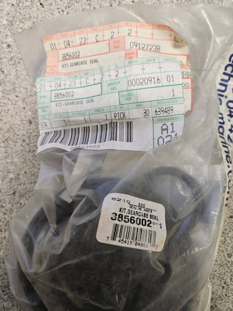 Kit joints bas d’embase 3856002 DP Volvo