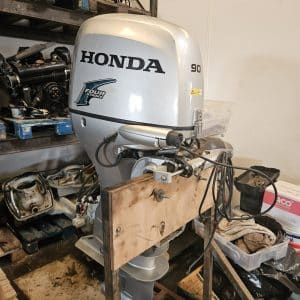 Moteur Honda BF90 injection