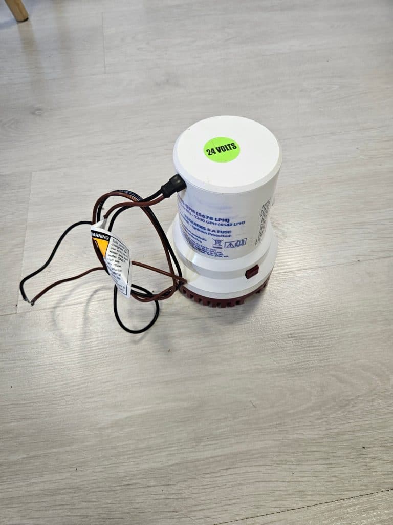 Rule 1500 - Model 03 pompe de cale