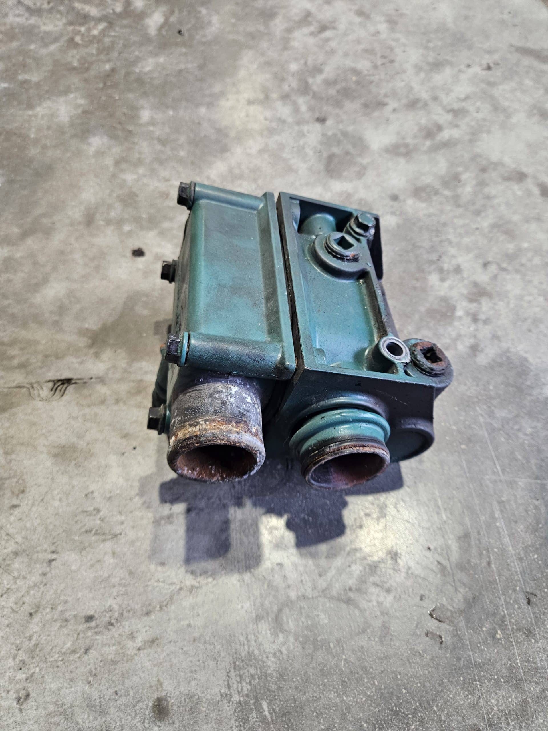 Carter de thermostat KAD32P Volvo Penta