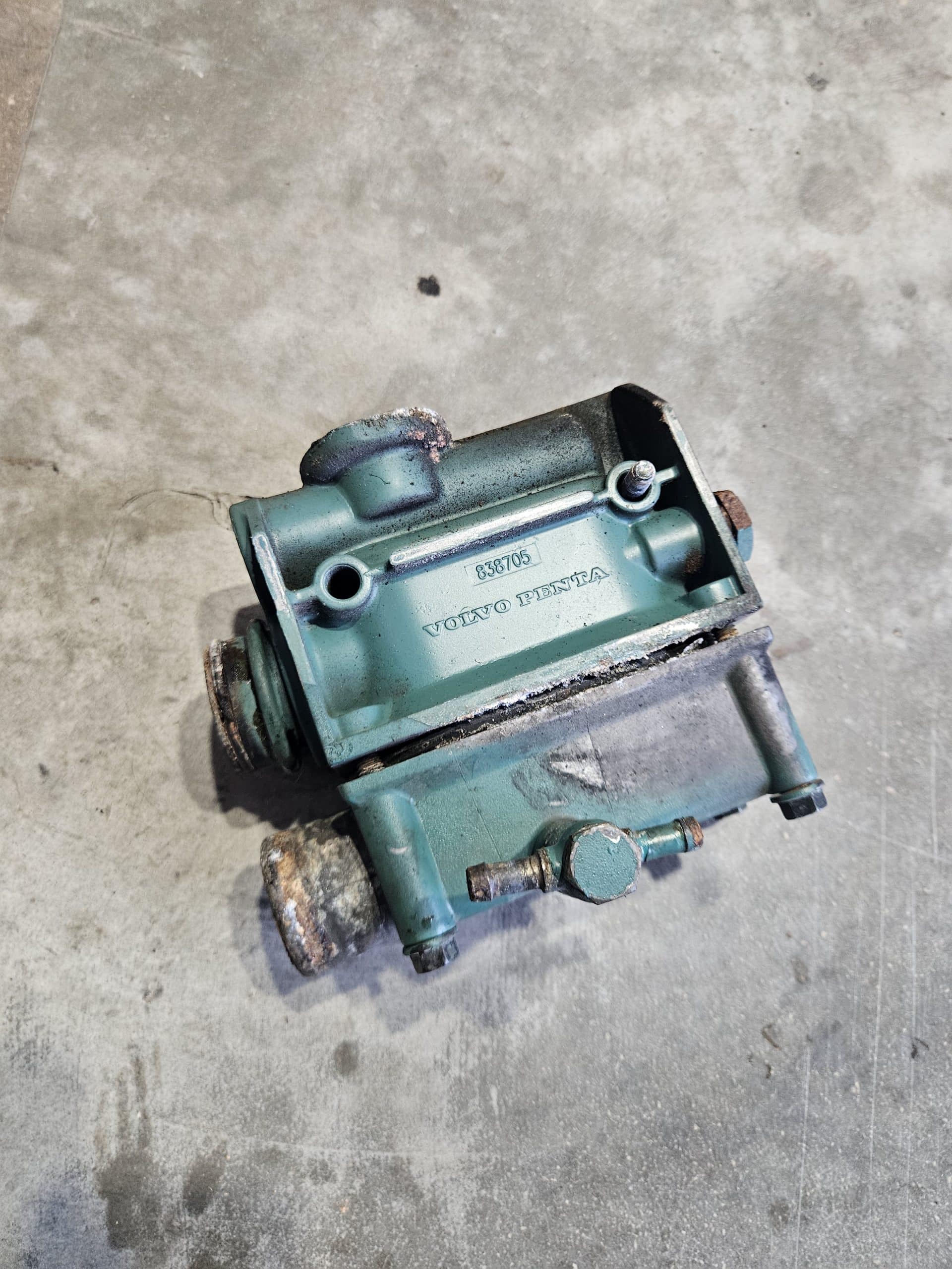 Carter de thermostat KAD32P Volvo Penta