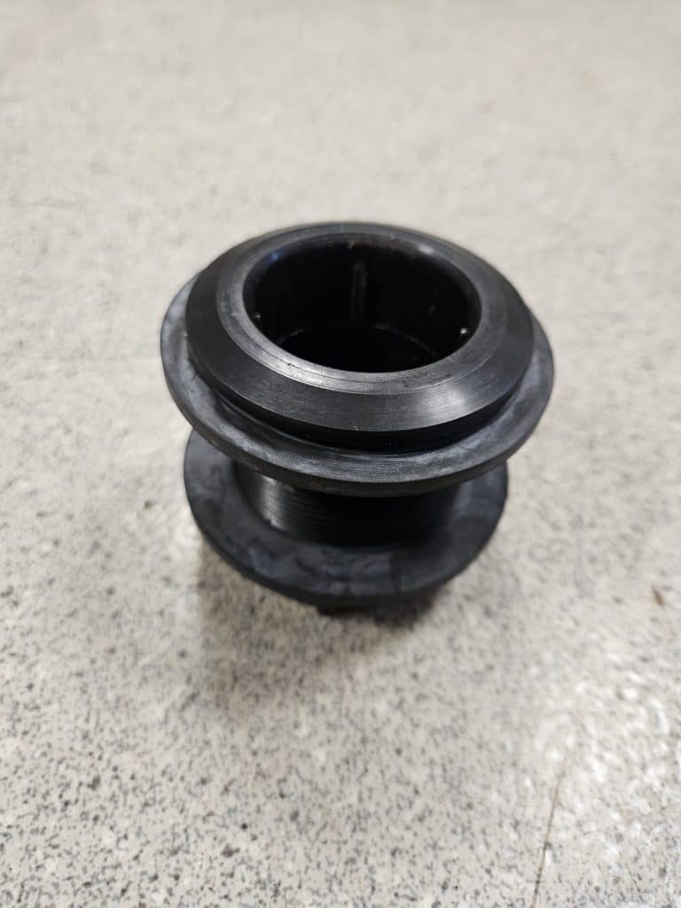 Passage de coque pour sonde