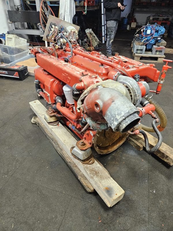 Moteur Iveco 8061 SRM