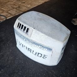 Capot moteur Evinrude ocean pro 150