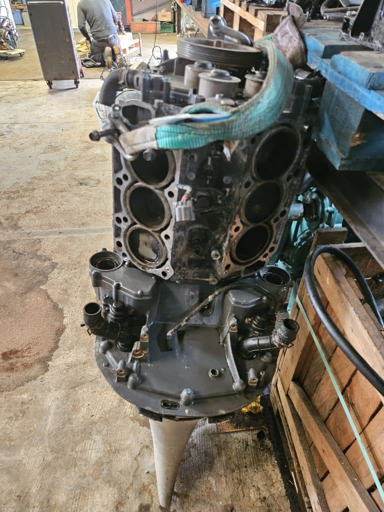 Bloc moteur Honda BF225