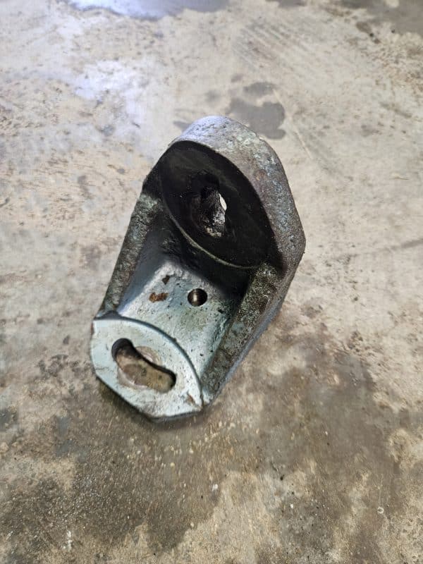 Support moteur Perkins 4236