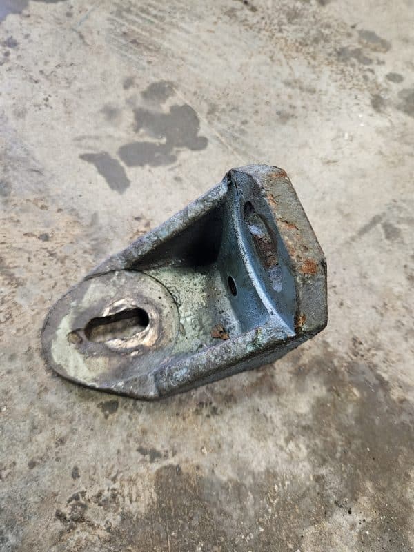 Support moteur Perkins 4236