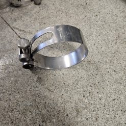 collier de serrage à double boulon de type "UN B"