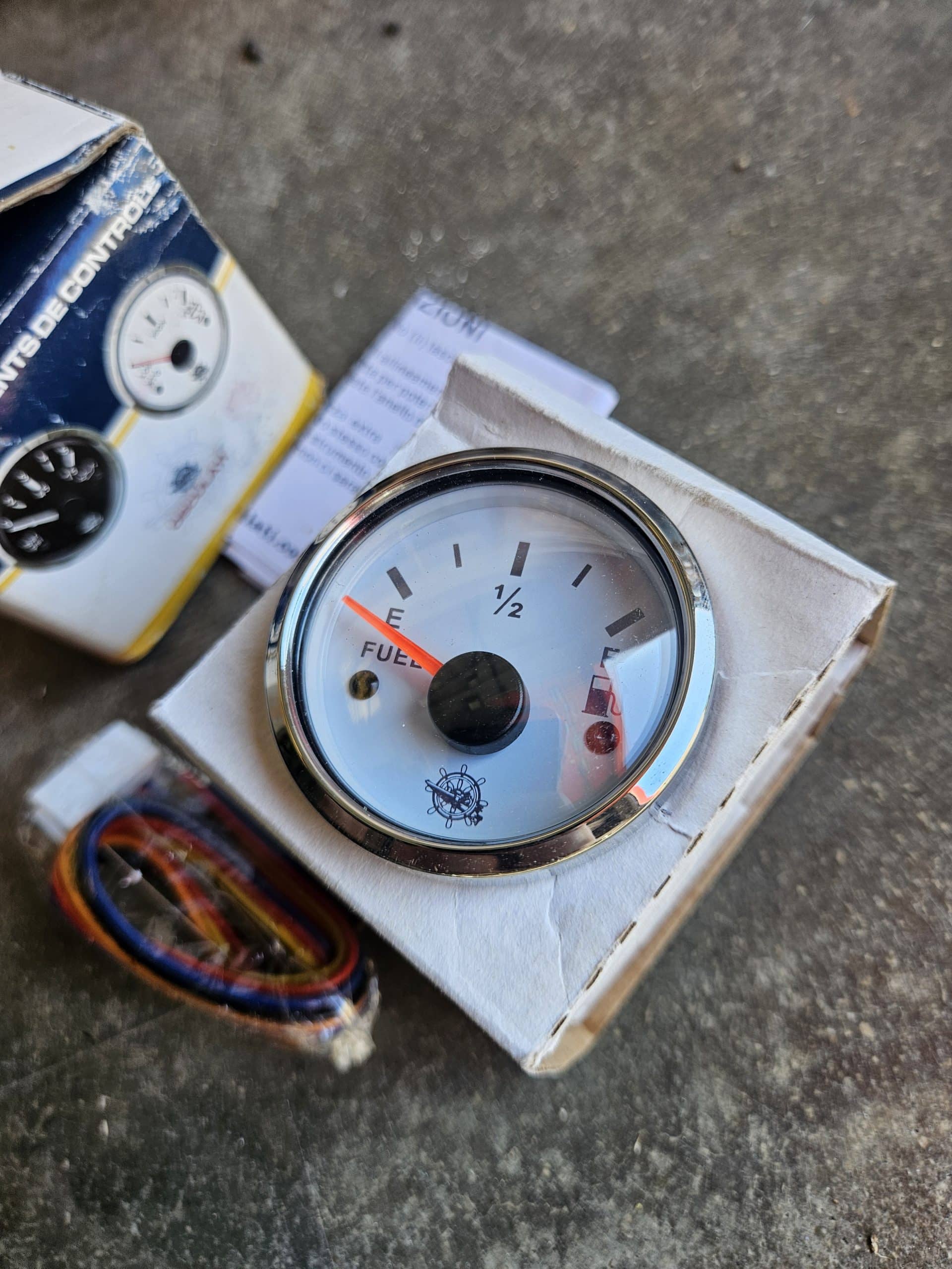 Jauge à carburant Osculati IP67 – Inox 12/24V
