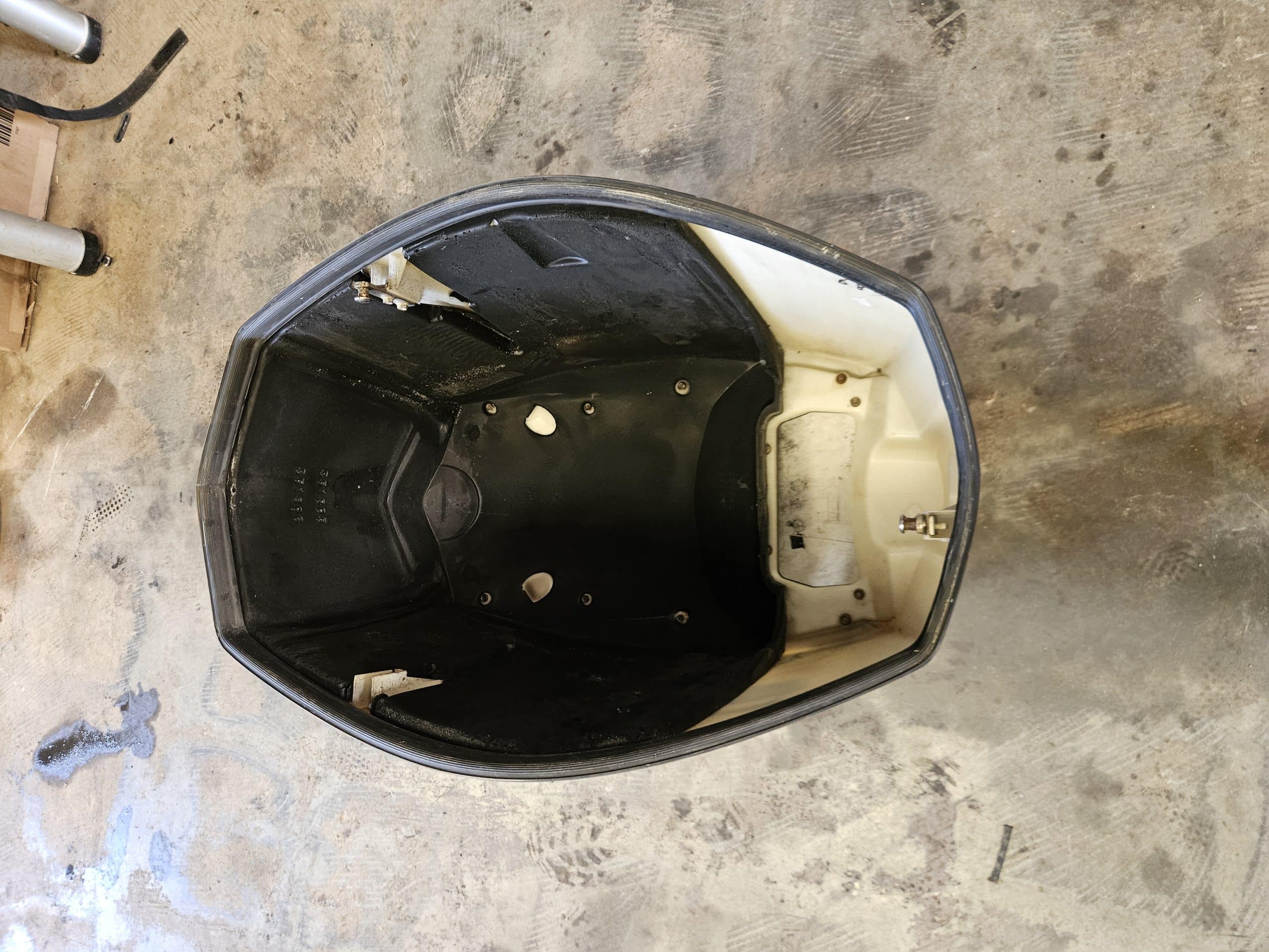 Capot Evinrude e-tec 200cv