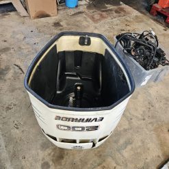 Capot ficht ram Evinrude 200cv