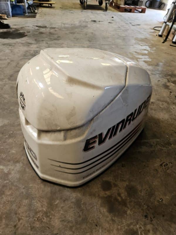 Capot ficht ram Evinrude 200cv