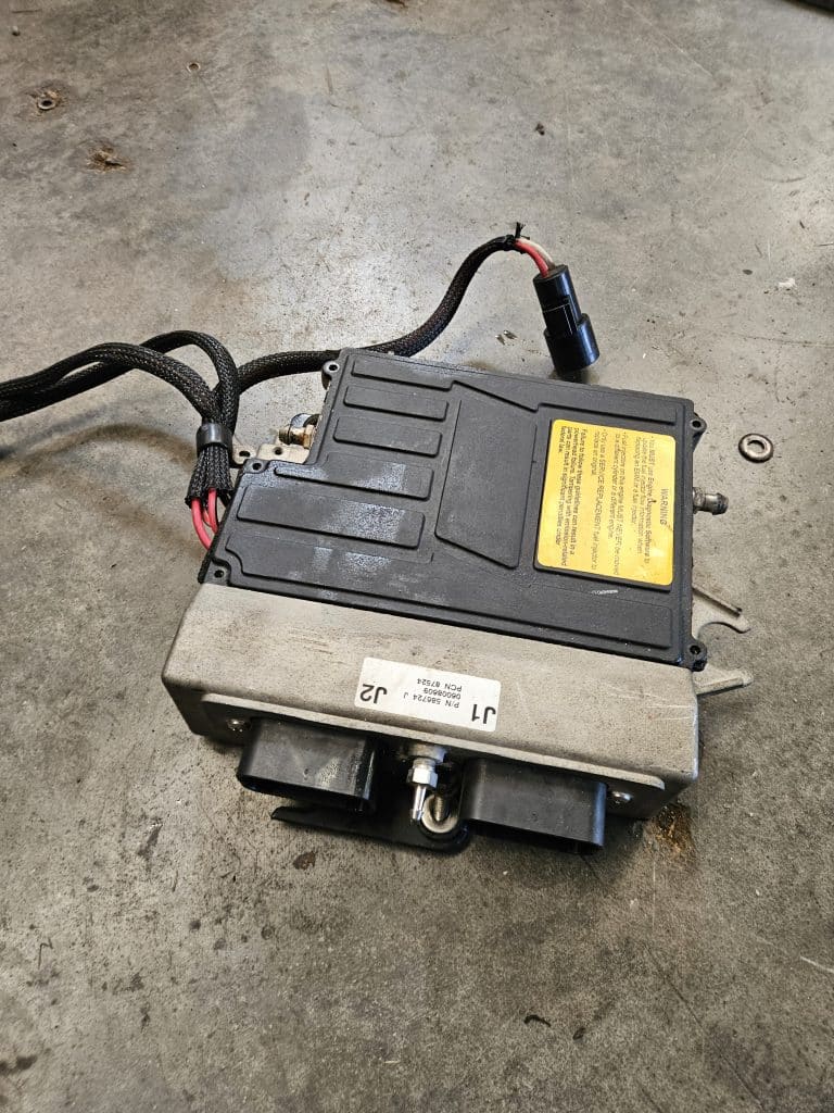 Boitier electronique ECU ficht ram evinrude 200cv
