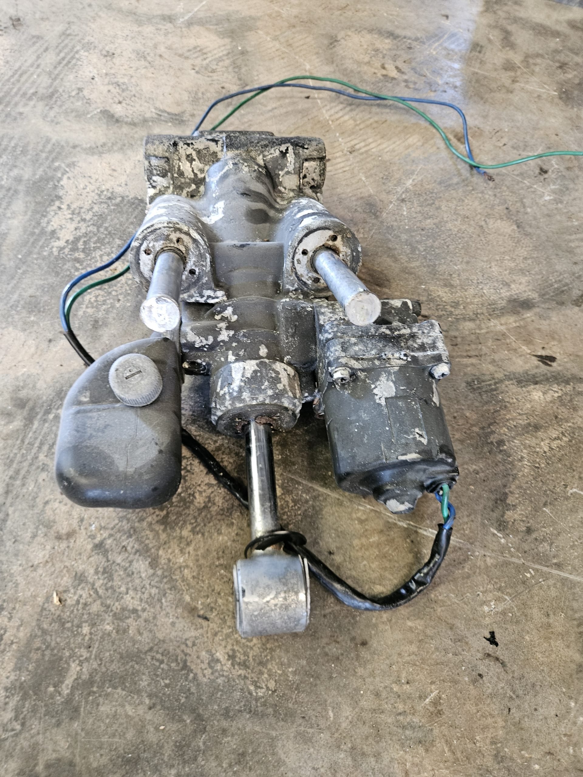 Trim evinrude 200cv