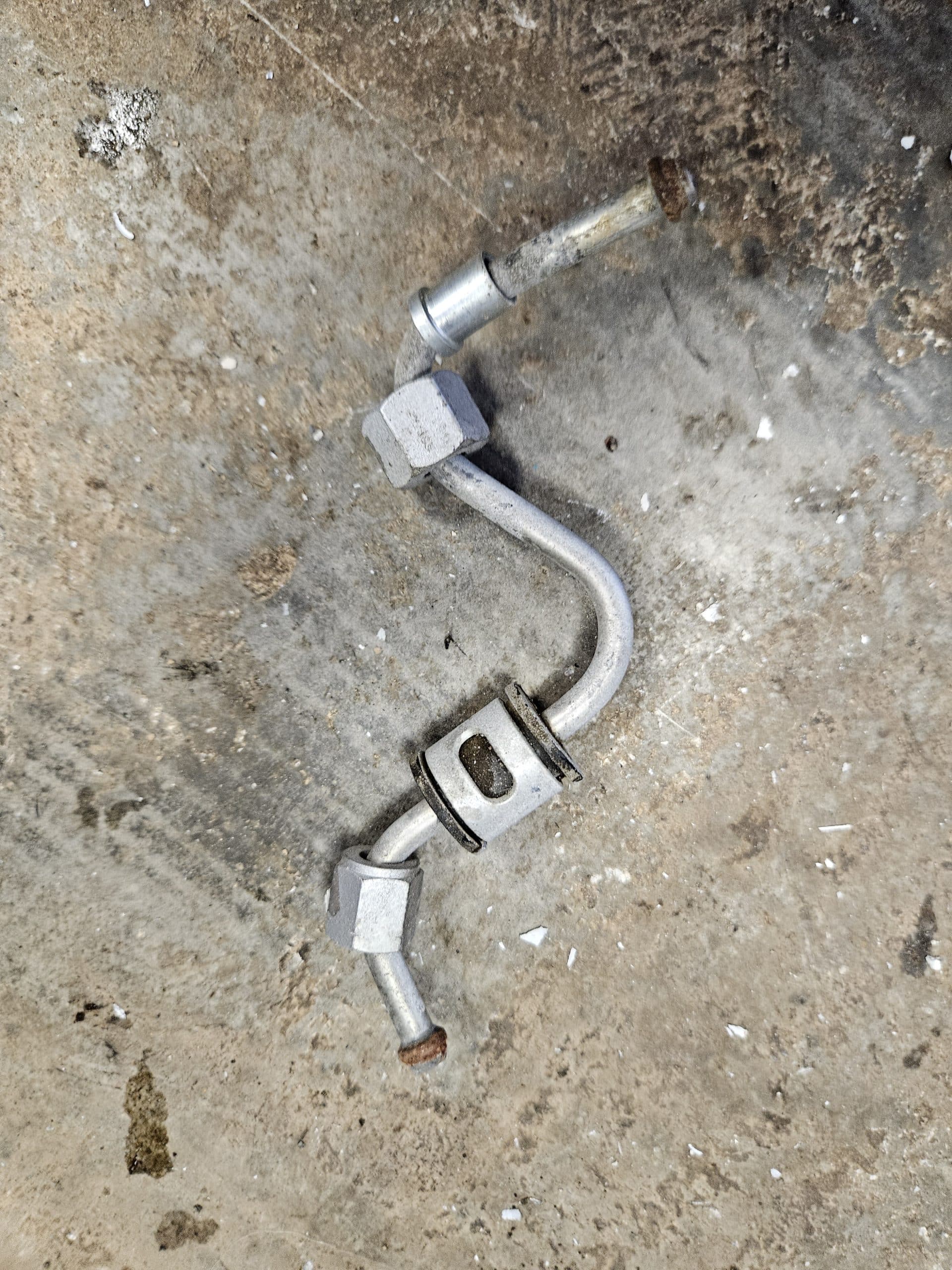 Tuyau carburant FNM diesel 5 cylindres