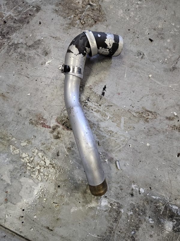Tube refroidissement FNM diesel 5 cylindres