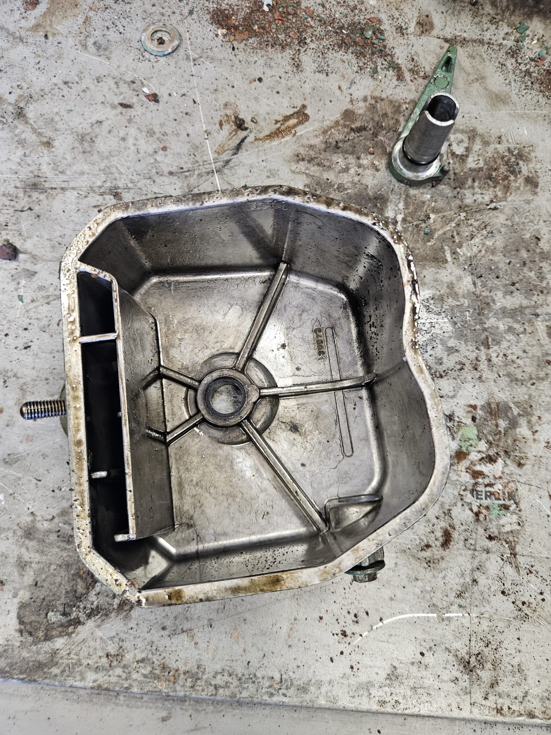 Cache culbuteur serie 2000 volvo penta