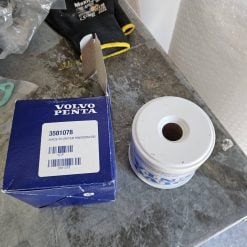 Convient à un large éventail de moteurs Volvo Penta diesel (In‑Board) : D1-13, D1-20, D1-30, D2-40, D2-50, D2-55, D2-60, D2-75, D3-110, D3-130, D3-160, D3-190, D2002AG, D2003AG, MD2010 à MD2040, MS2B, TAMD22, TMD22, 120S, 2001AG, 2002AG, 2003, SOLAS, etc.