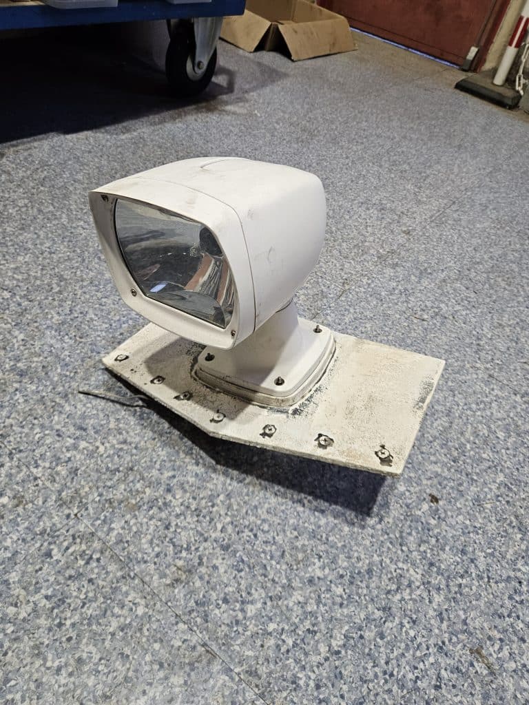 Projecteur de pont 501A 12V 10A occasion