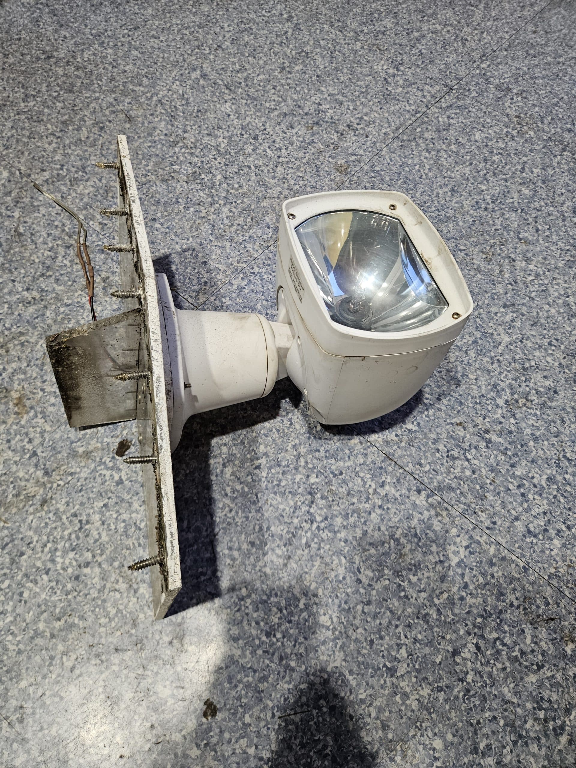 Projecteur de pont 501A 12V 10A occasion