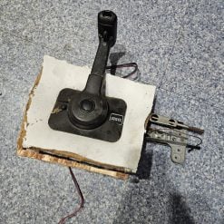 Manette de gaz latérale Volvo d'occasion contrôlée