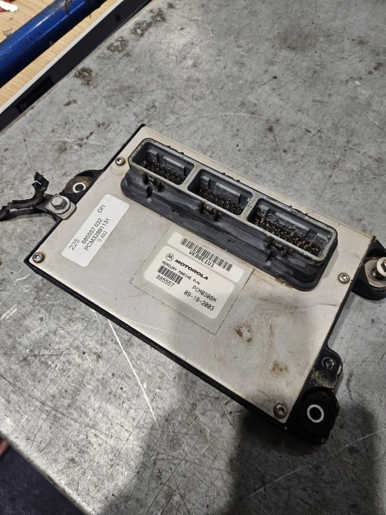 Boîtier CDI ECM Mercury 225 DFI Motorola