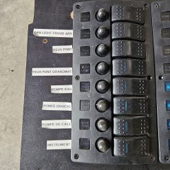 Panneau 16 interrupteurs avec 2 jauges carburant