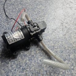 Pompe à eau 12V Cybernova 6A occasion