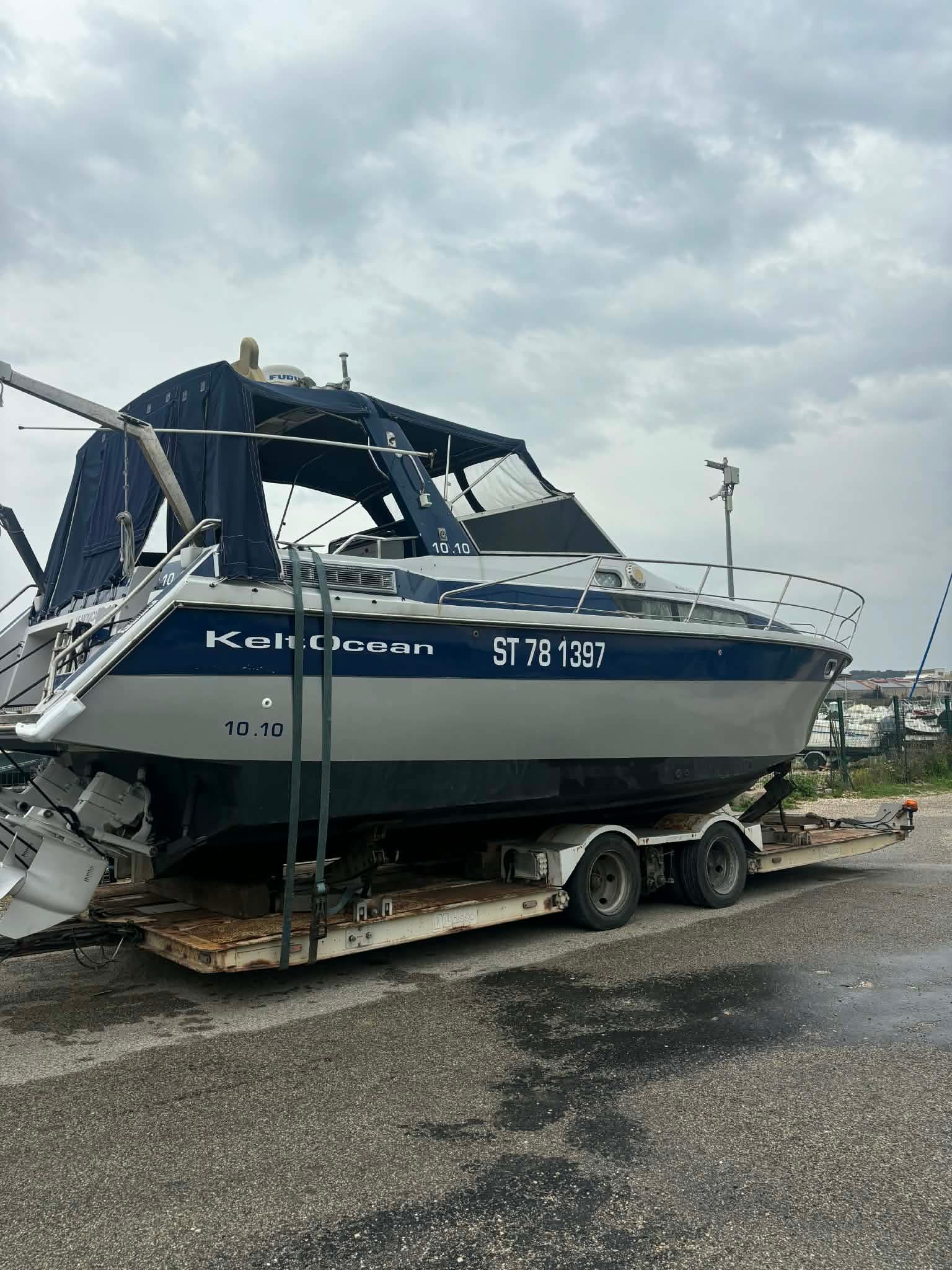 Coque bateau Kelt Ocean 1010 sans moteur