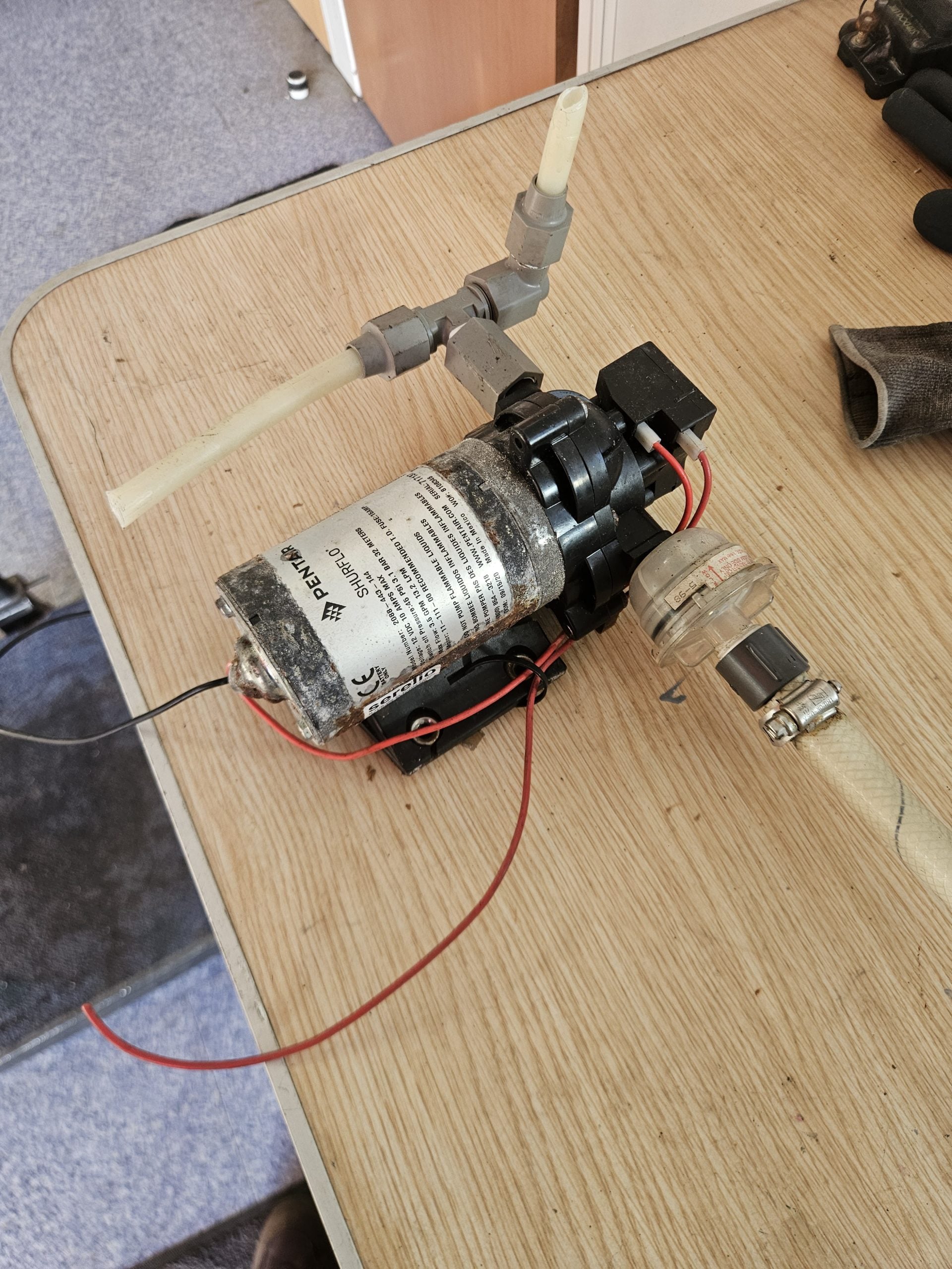 Pompe eau de douche 12V Pentair 45 PSI 10A