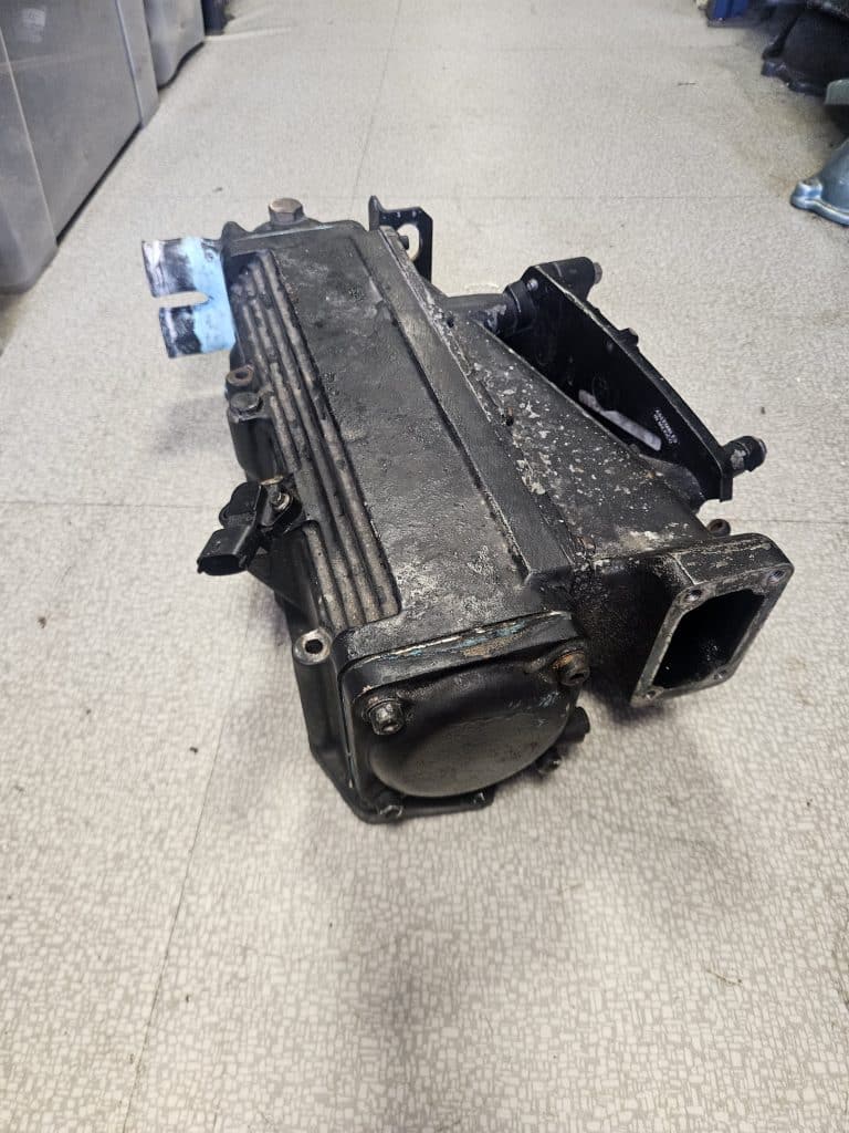 Intercooler Mercruiser diesel 4 cylindre d’occasion