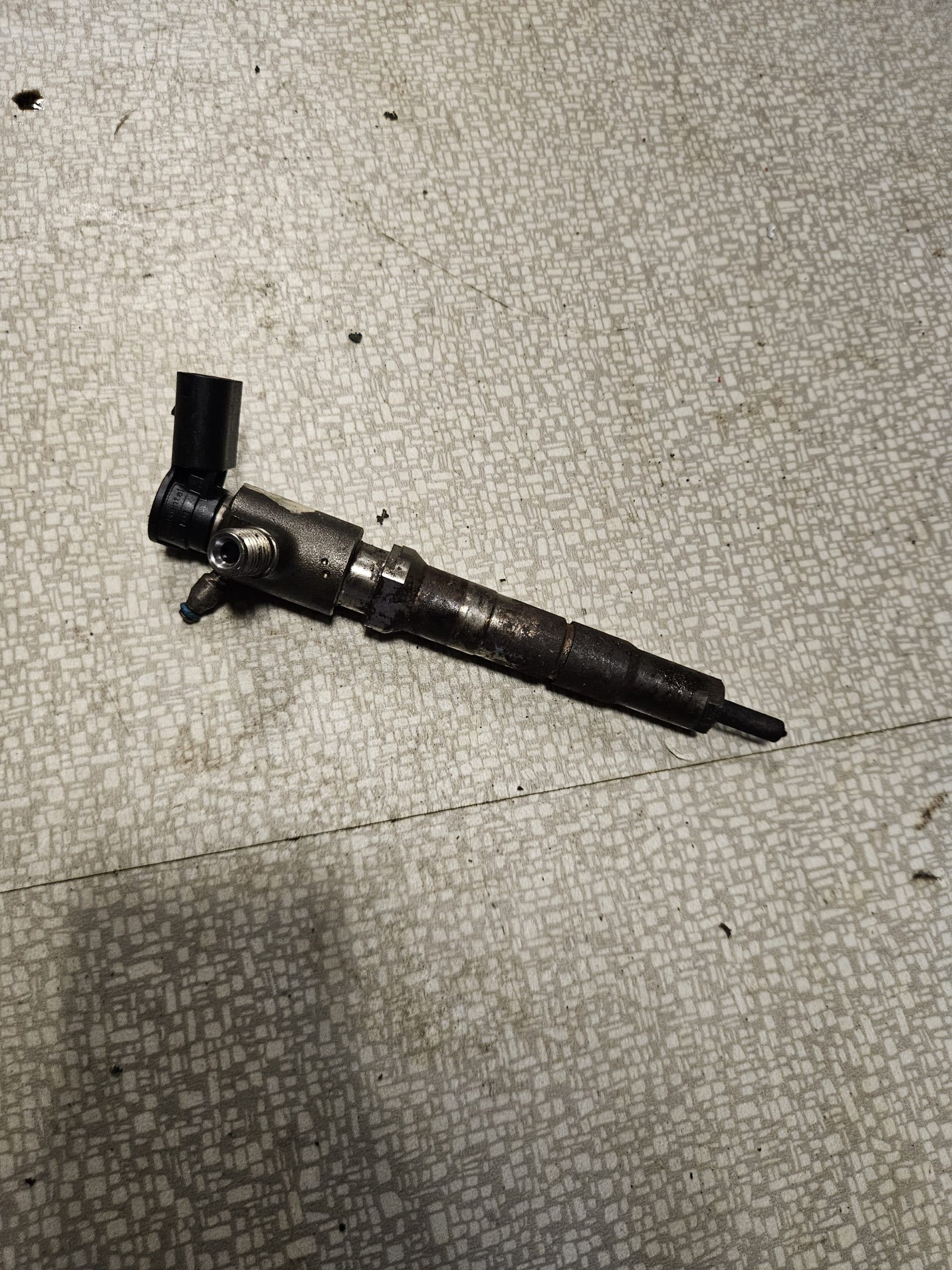 Injecteur Ford GK2Q-9K546-AB d’occasion contrôlé