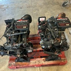 Alternative view of Moteur mercruiser 3L 135 cv