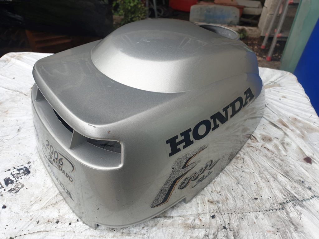 Capot Honda 2cv 2006