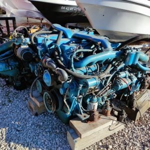 Motore diesel per pullman marino Renault 240 DTS