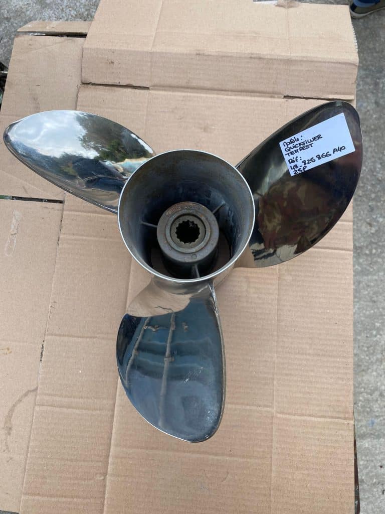 Hélice Quicksilver tempest 48-825866A40 25P