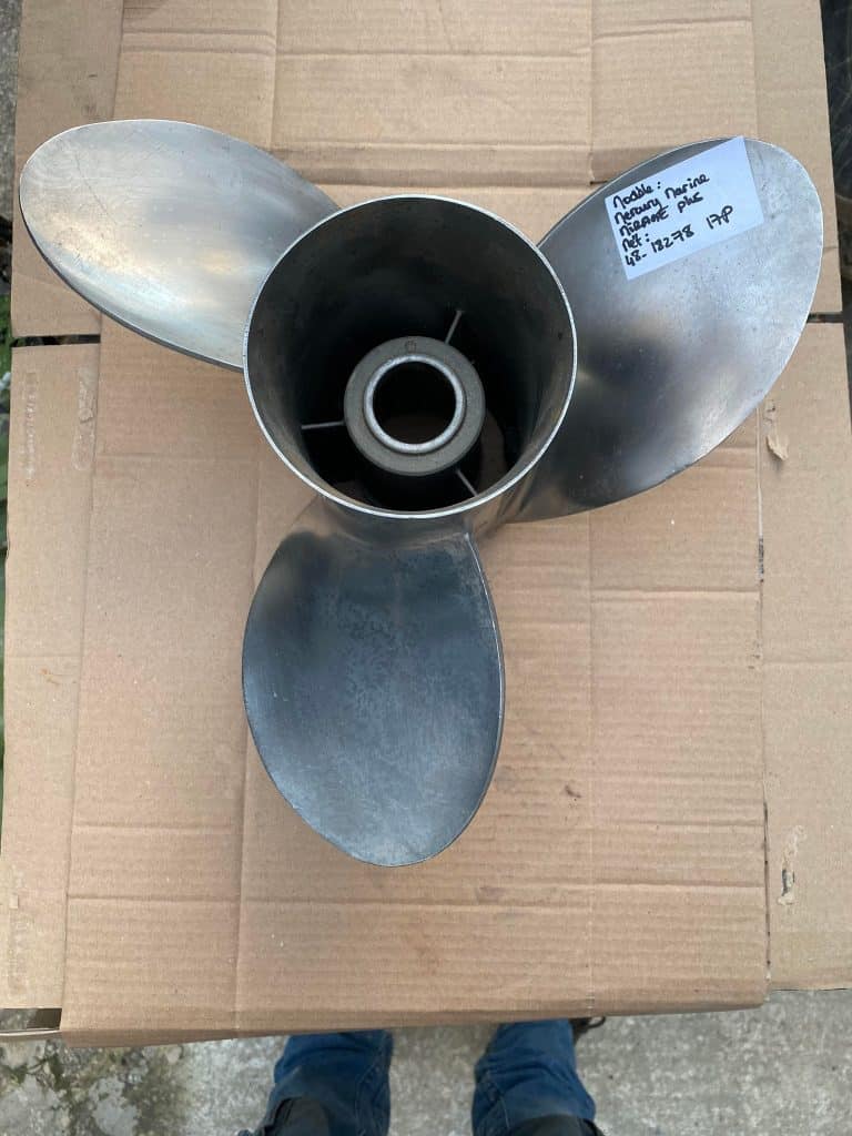 Hélice Mirage 48-18278A46 Mercury Marine 17P