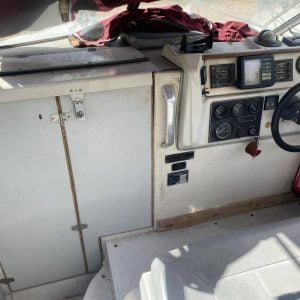 Bateau vedette Falcon 770