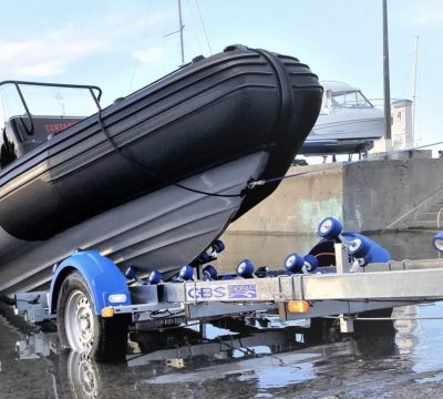 Remorques et chariots neufs