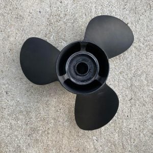 Hélice 14 ¼ x 21 droite Yamaha