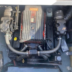 Sea Ray 230 Sundancer Vedette