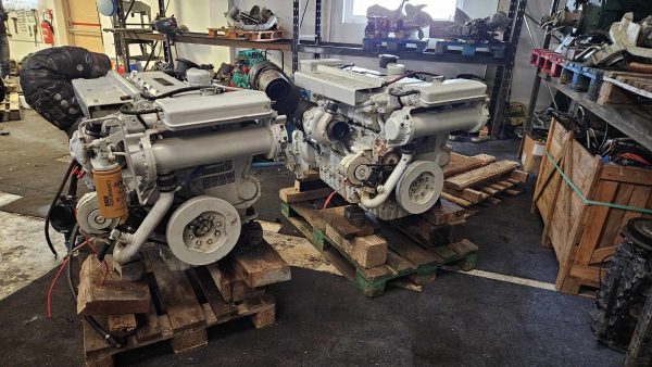 Caterpillar 3116T marine engine 350hp