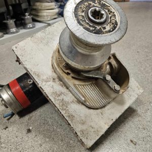 Guindeau Lofrans 700W chaîne de 8