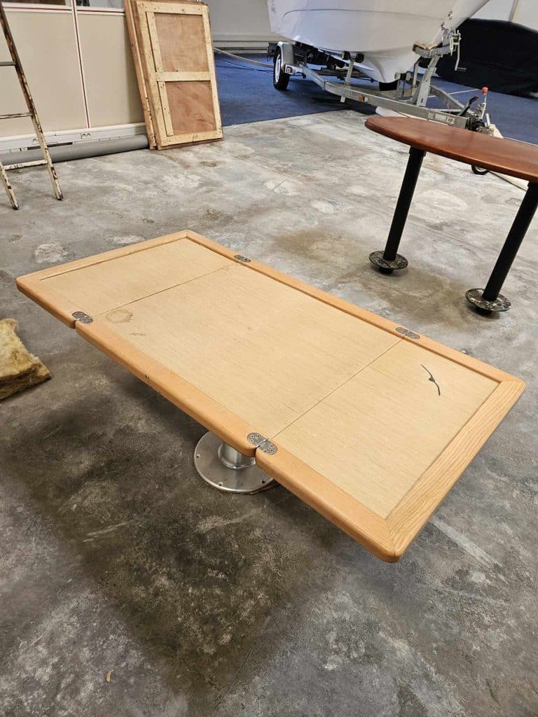 Table rétractable