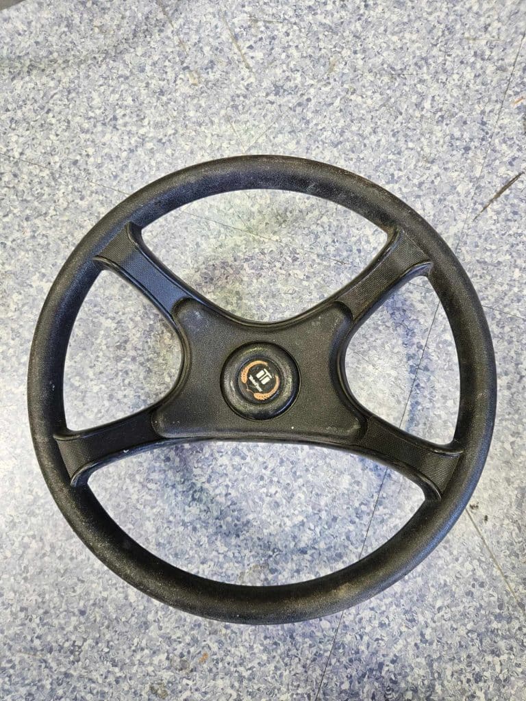 Volant Teleflex plastique noir 330mm ⌀