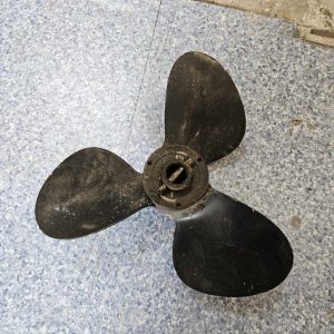 Hélice embase OMC 120 électrique