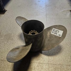 Hélice Mirage+ 48-13700 Mercury Marine 19P