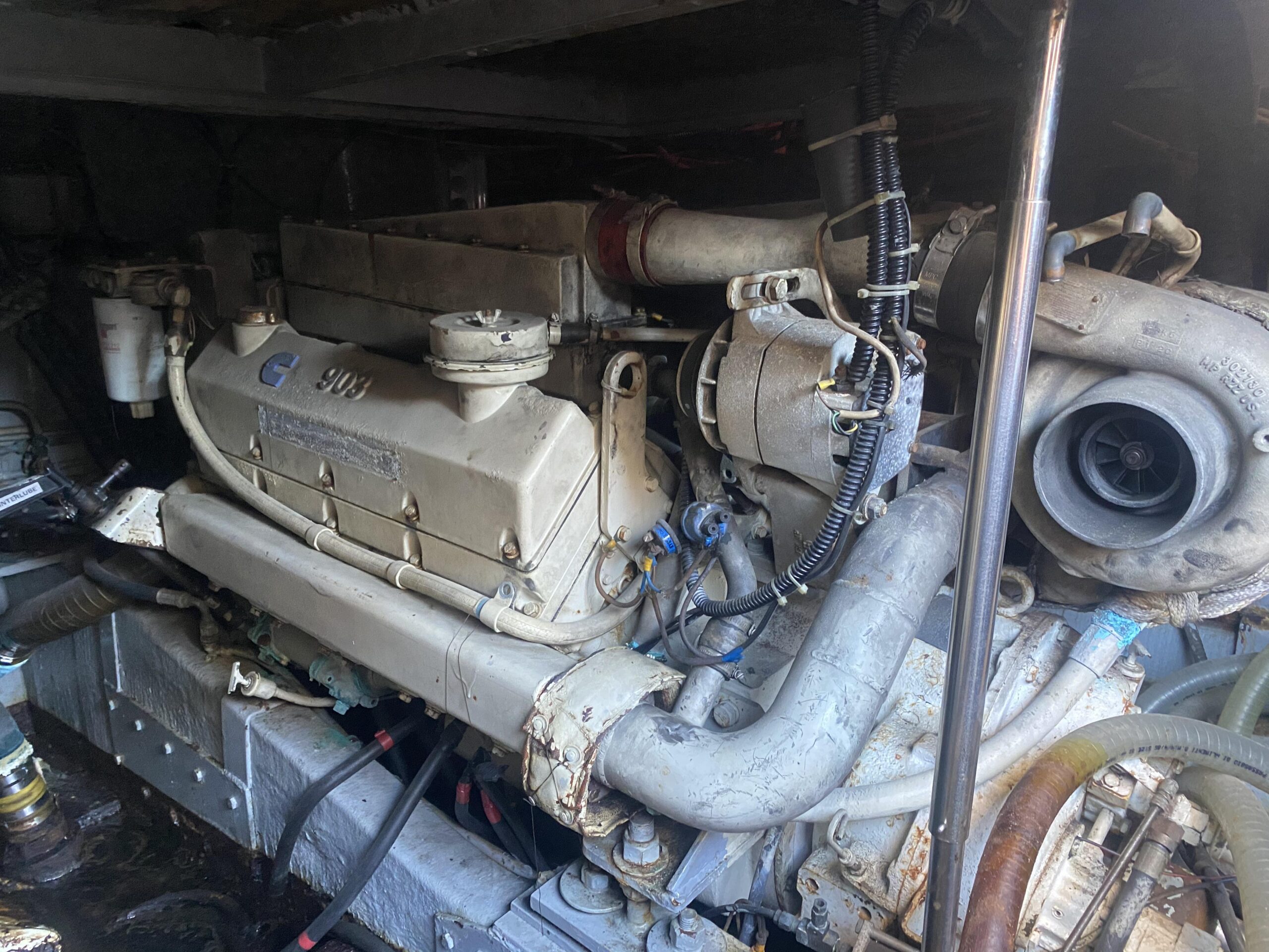 Motore diesel marino Cummins 903