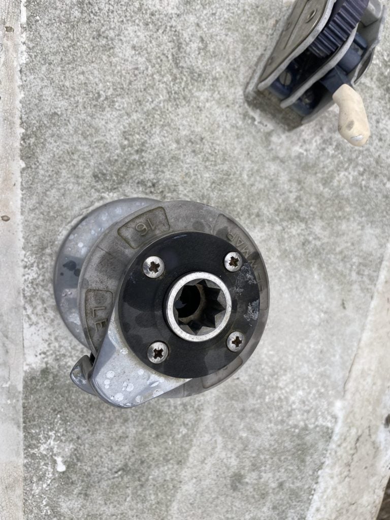 winch lewmar 16 self-tailing