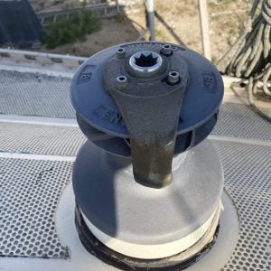 Winch lewmar 48 self-tailing